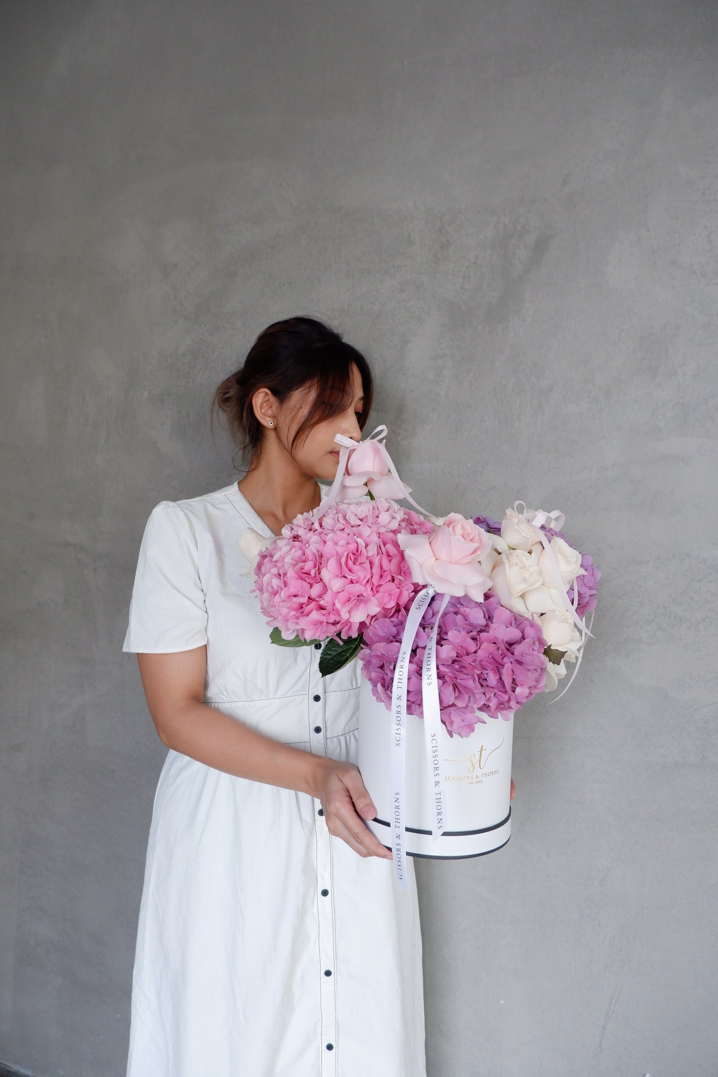 Luna Rosé Floral Box