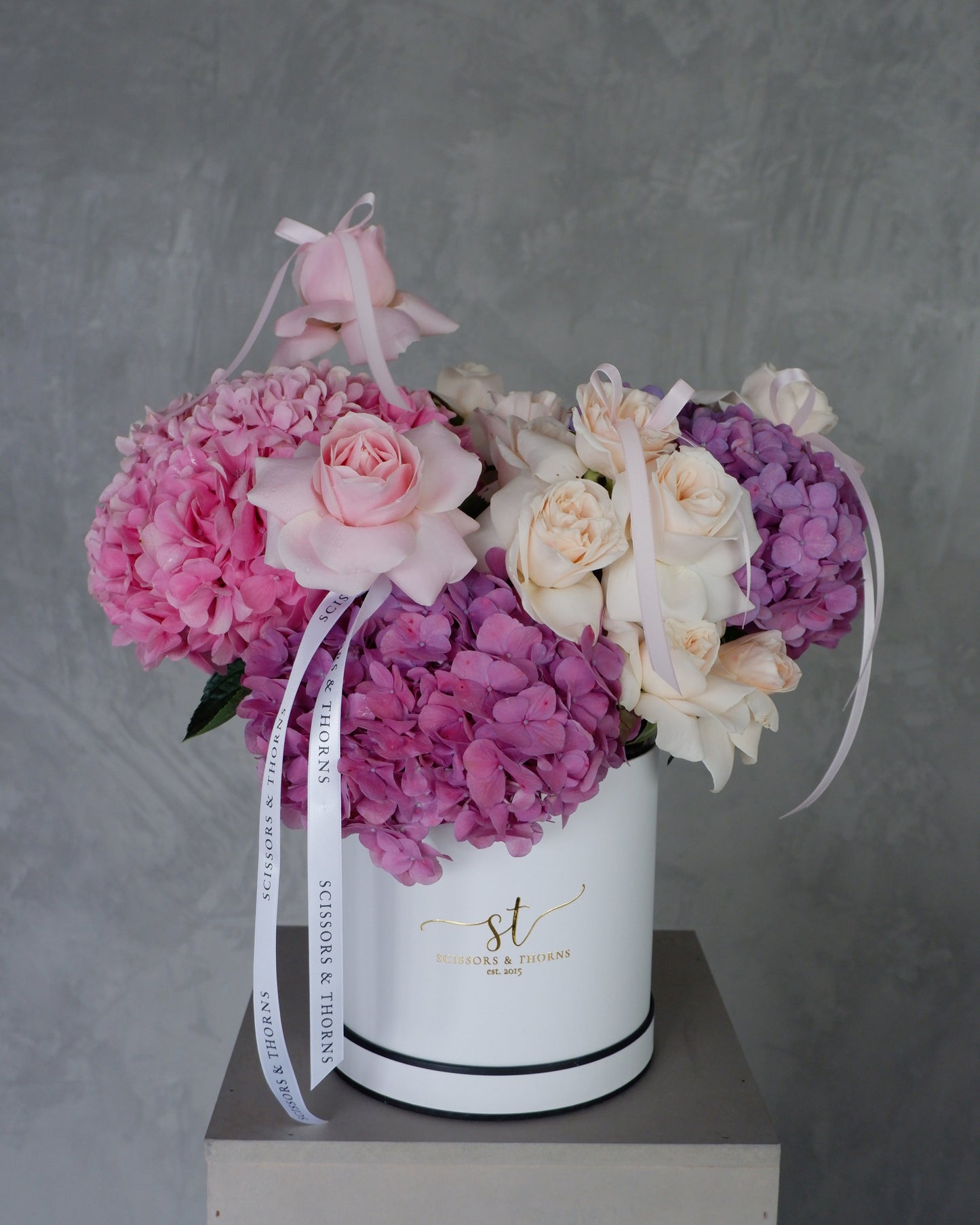 Luna Rosé Floral Box