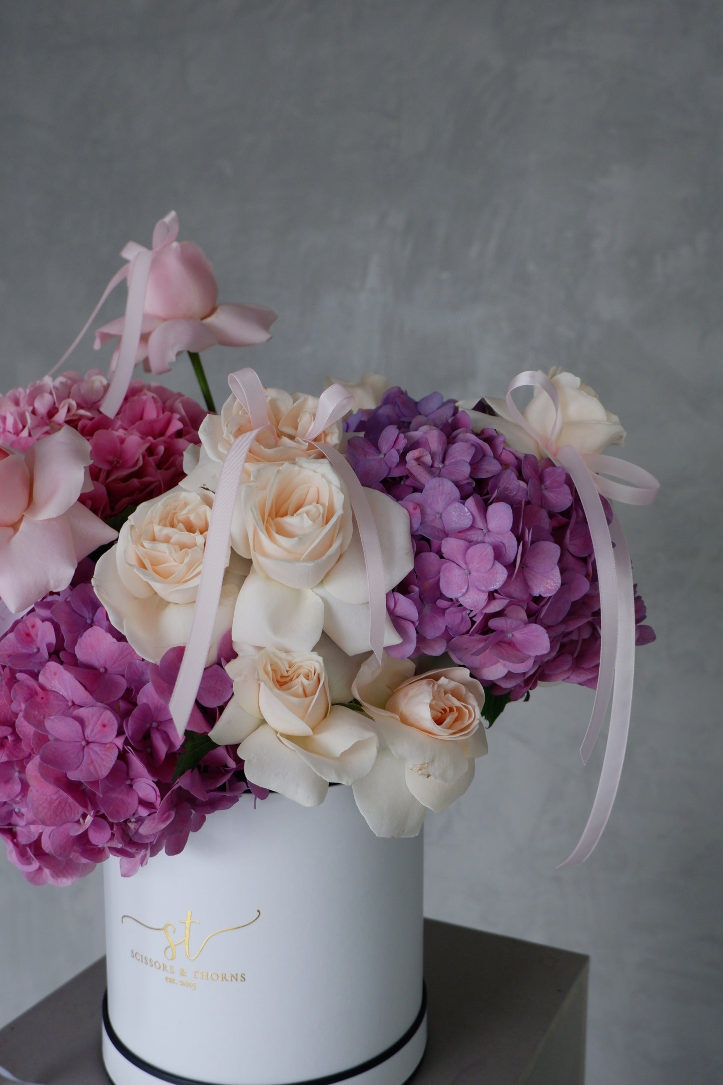 Luna Rosé Floral Box