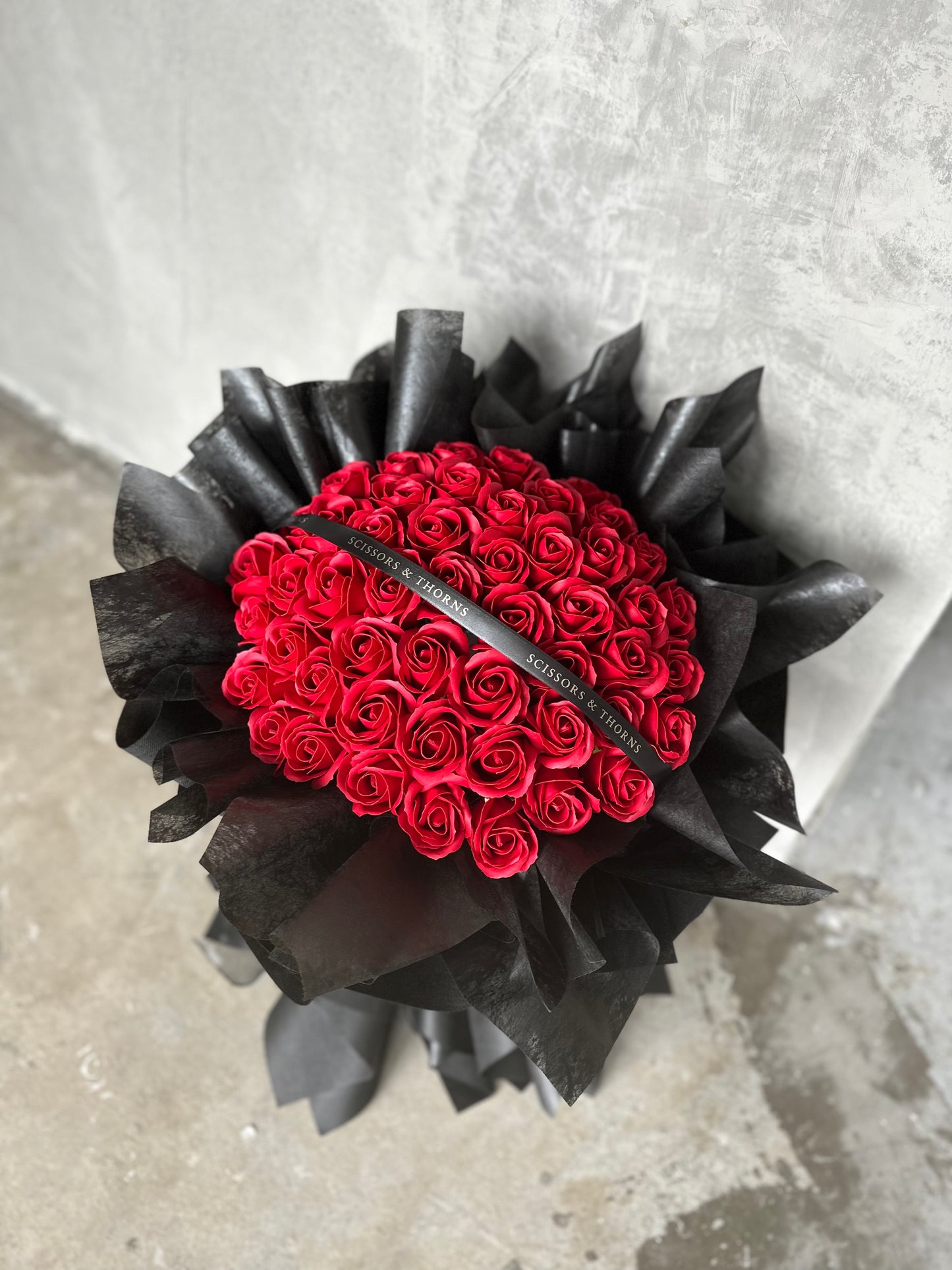 Eternal Rouge – 50 Soap Red Roses